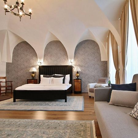 Hotel U Suteru Прага Екстер'єр фото