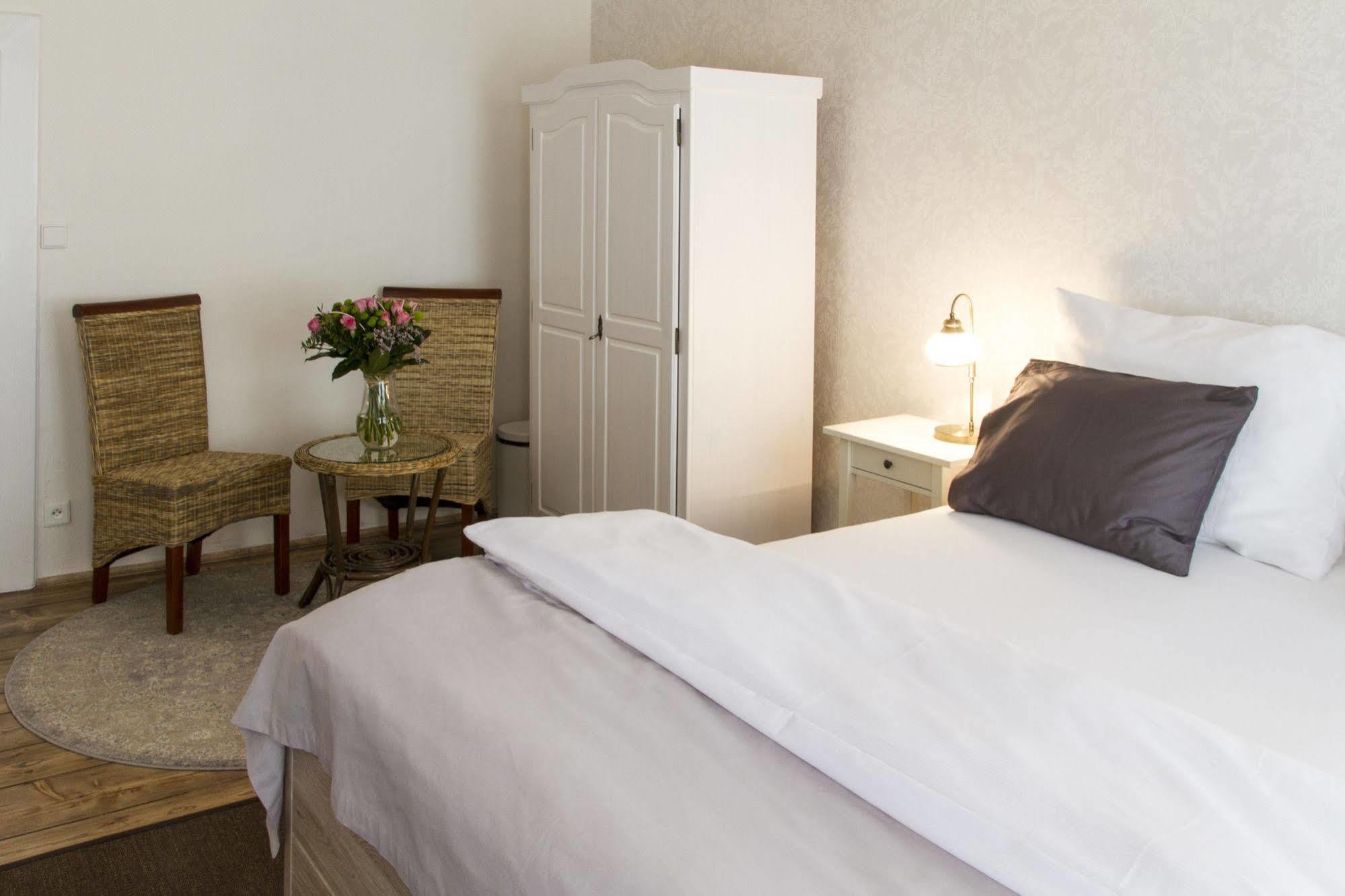 Hotel U Suteru Прага Екстер'єр фото